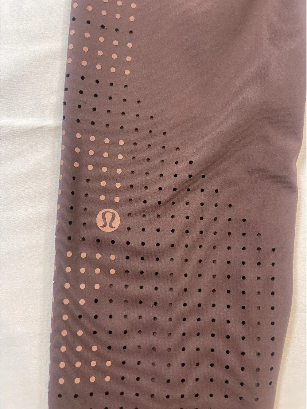 Lululemon High waisted Breathable Leggings Size 4